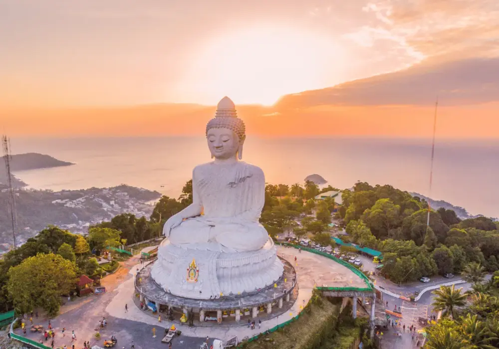 Phuket - Kiedy jechać, by pogoda i ceny były idealne?