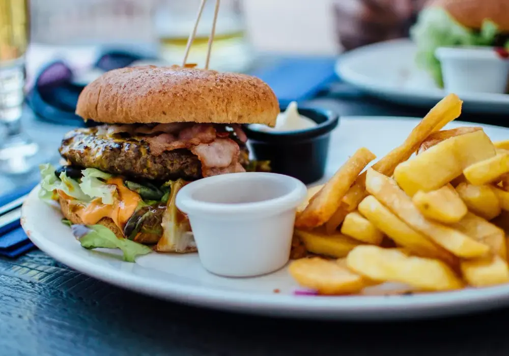 Co zjeść w Łodzi? Najlepsze restauracje i smaki, które musisz spróbować