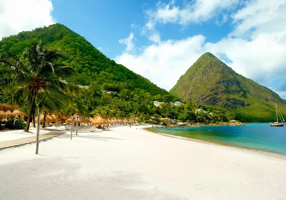 Saint Lucia na Karaibach: najpiękniejsze atrakcje i plaże na wakacje
