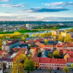 Wycieczki objazdowe z Wrocławia: najlepsze oferty i kierunki 2025