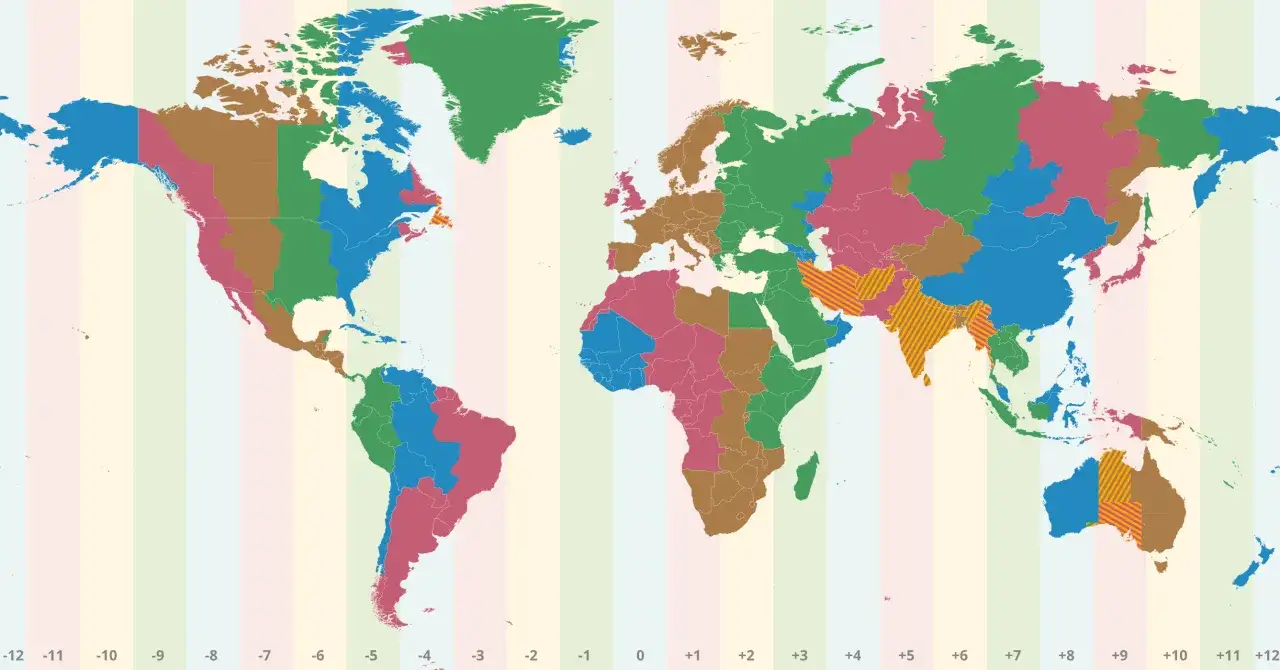 Mapa świata z zaznaczonymi strefami czasowymi. Polska jest w strefie +1, a USA mają od -12 do +4. Różnica godzin między Polską a USA wynosi od 5 do 13 godzin.