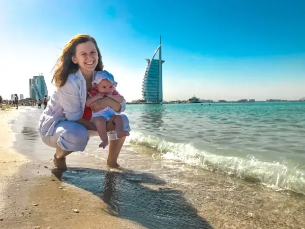 Dubaj z dzieckiem - Czy to idealne wakacje dla rodziny?