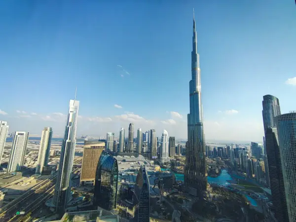 Sky Views Dubai - Adrenalina, widoki. Czy warto zamiast Burj Khalifa?